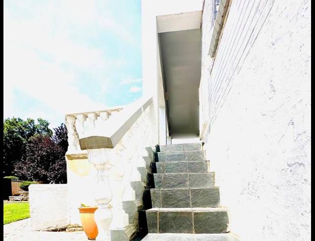 1 BEDROOM PROPERTY TO RENT IN BRAMLEY